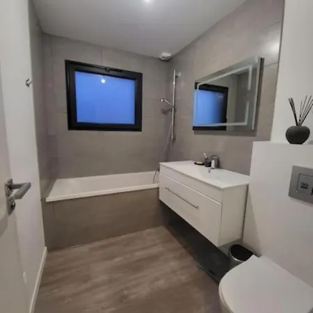 4 - 130m2 - 8 Personnes Holiday home